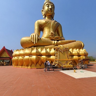 บริการรถ4-7ที่นั่งเหมาเที่ยวทำบุญ